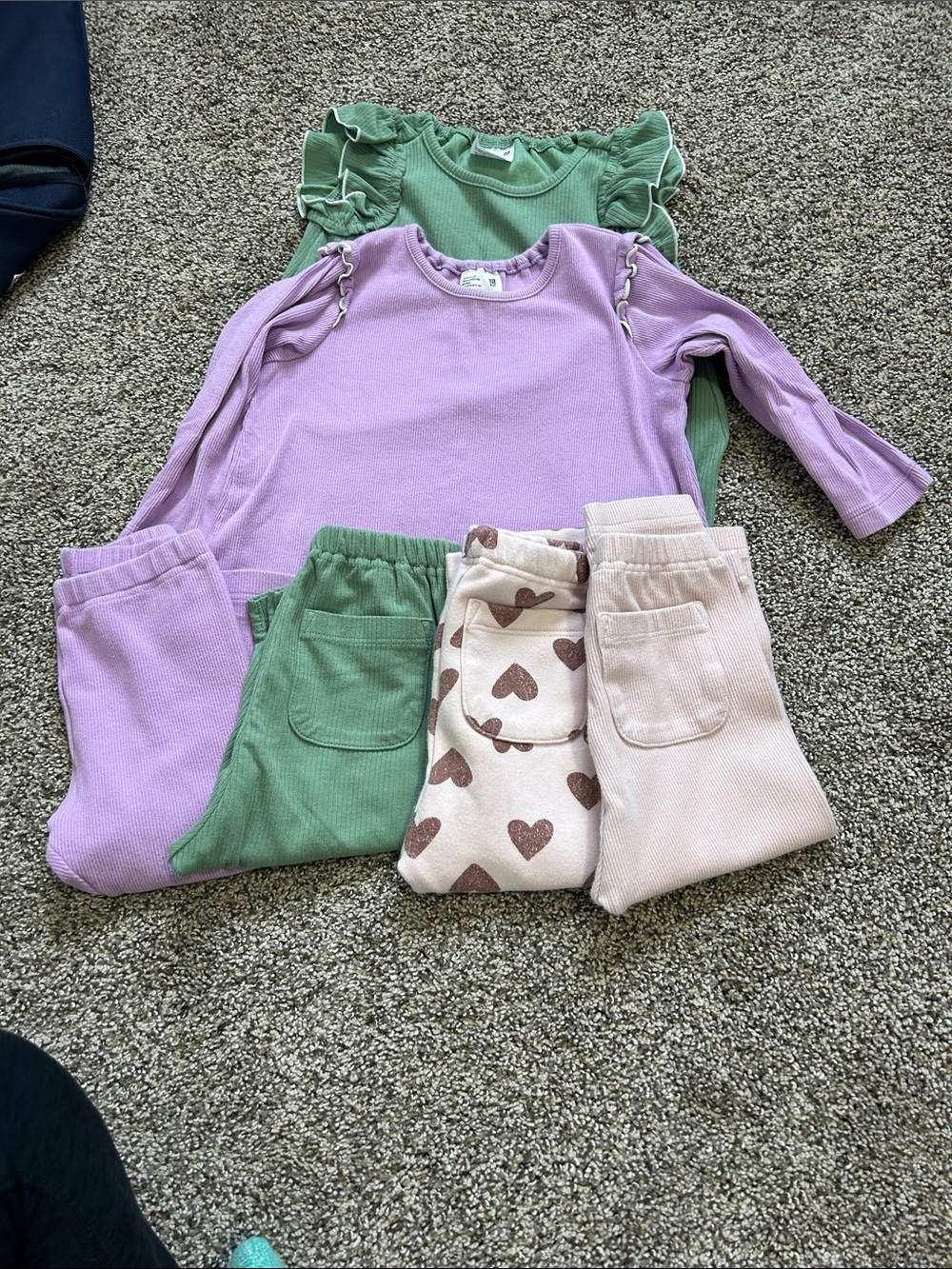 Uniqlo Kids Pajama Set in Lavender, Green, Cream, Brown Heart Print